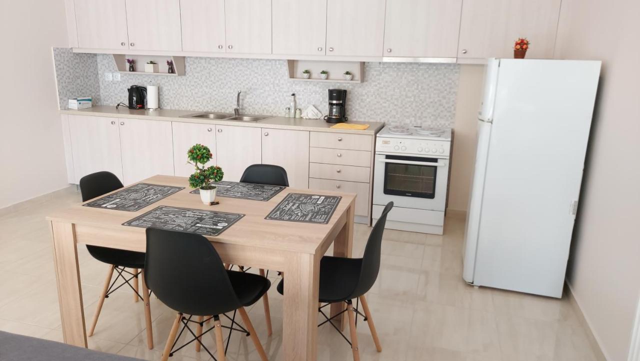 브라브로나 Filoxenia House Near Airport 아파트 외부 사진